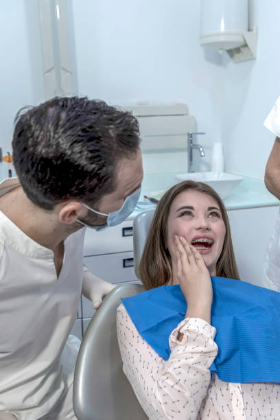 Best Tooth Infection Emergency Dentist  in Bent, NE